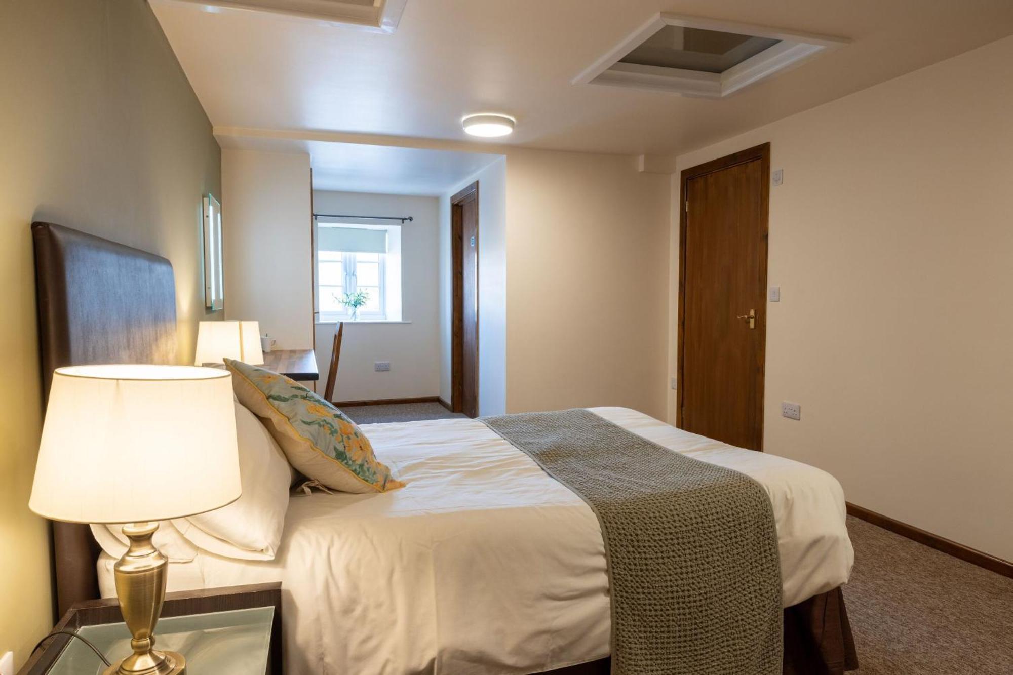 The Warehouse Hotel Yeovil Kültér fotó